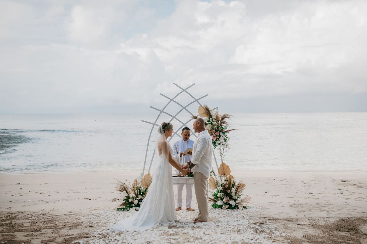 Hidden beach wedding - Dean + Ashley Wedding _015.jpg