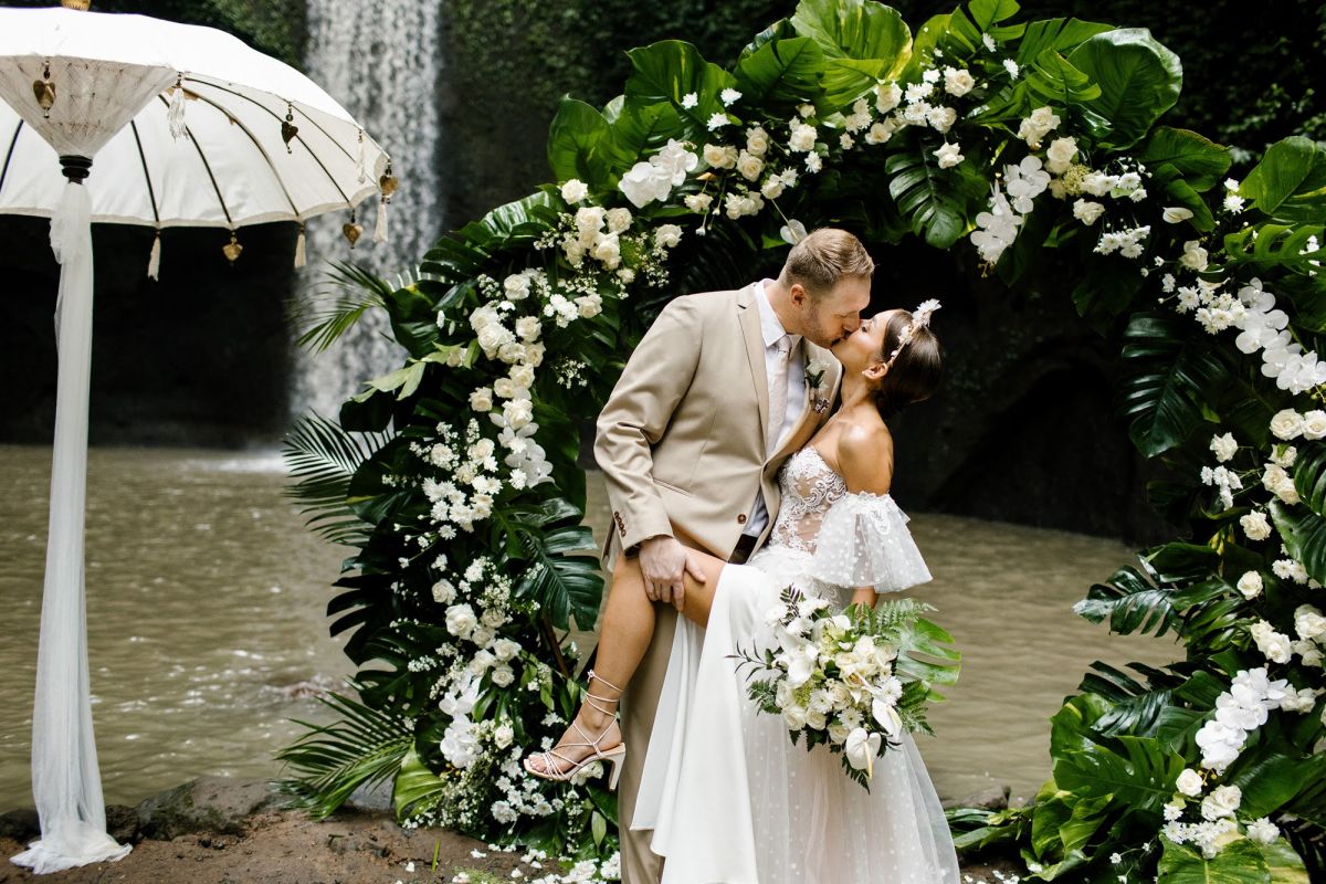 Waterfall wedding in Bali - IMG-0078.jpg