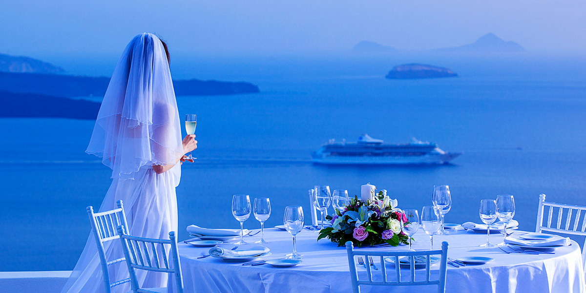 Luxury Wedding in Santorini